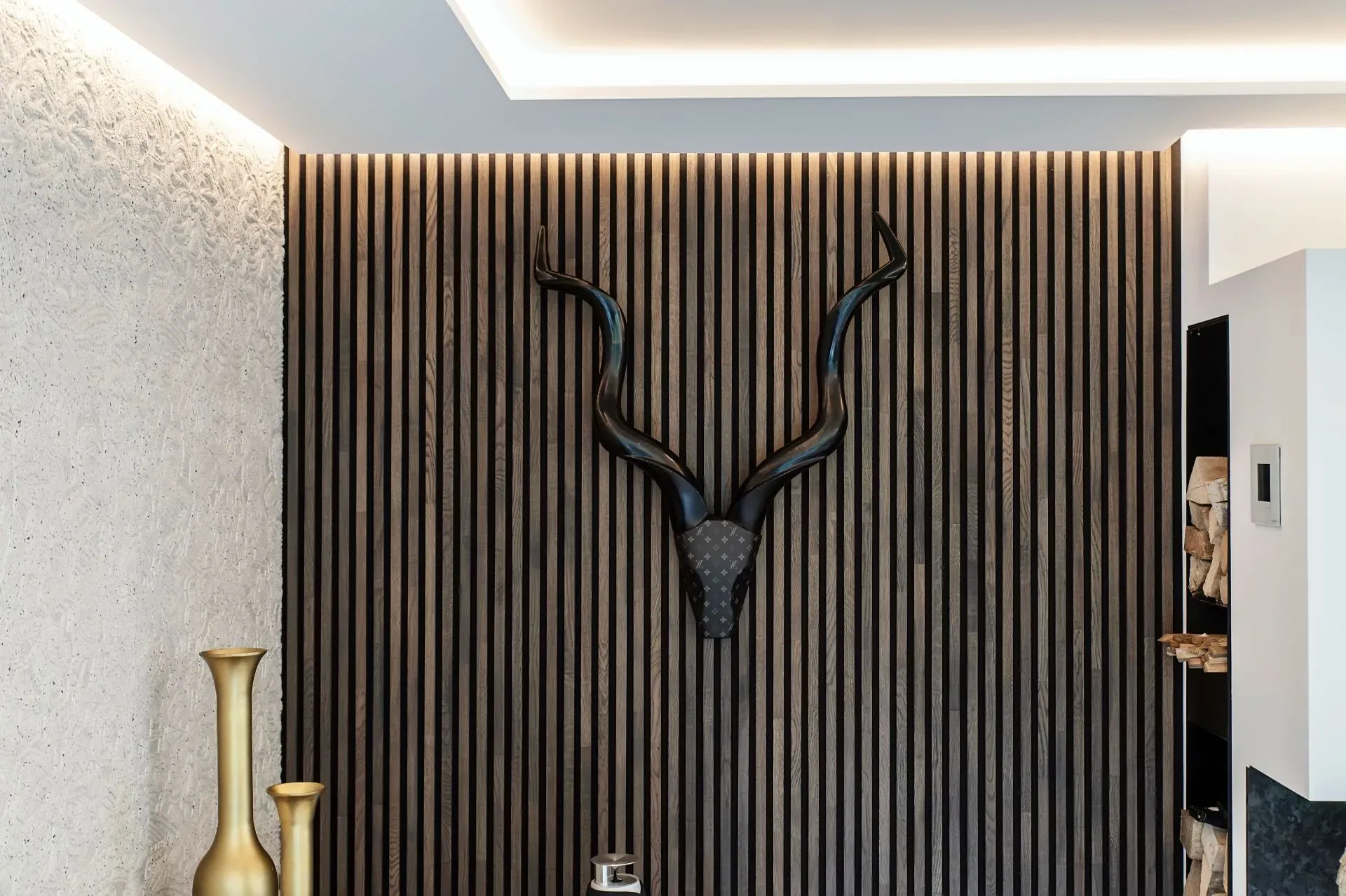 Akzentwand in Holz